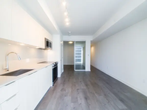 357 KING ST W #2805, Toronto C01, ON M5V 1K1