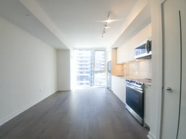 357 KING ST W #2805, Toronto C01, ON M5V 1K1