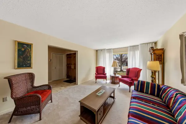 20 Inverary CRES, Toronto E05, ON M1T 2W5