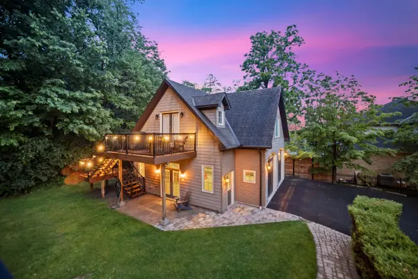 515 Hamilton DR, Hamilton, ON L9G 2A9