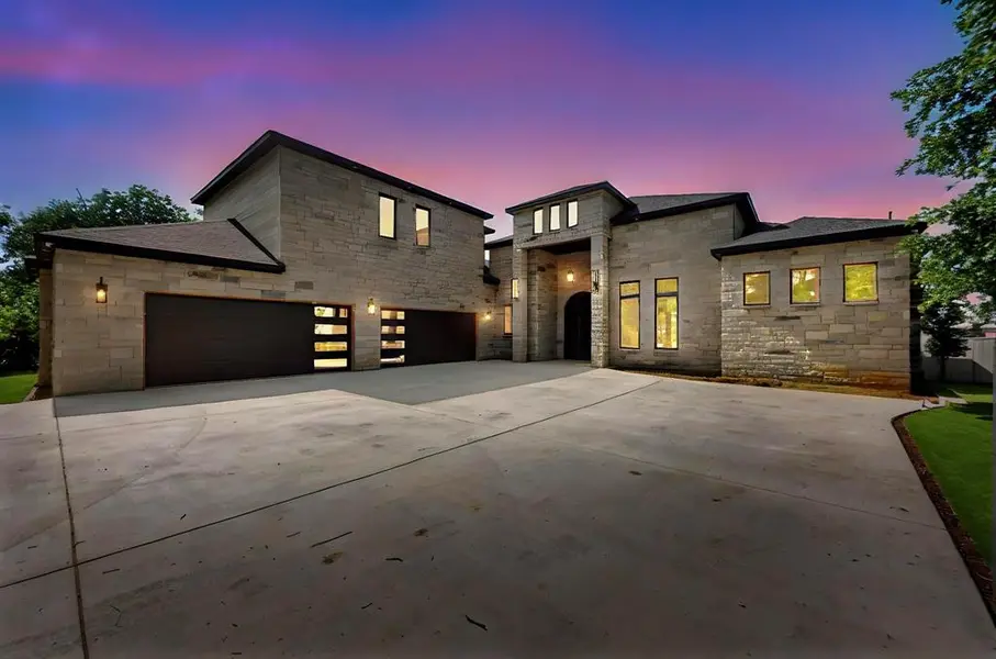 8743 Southern Shore Court, Kemp, TX 75143