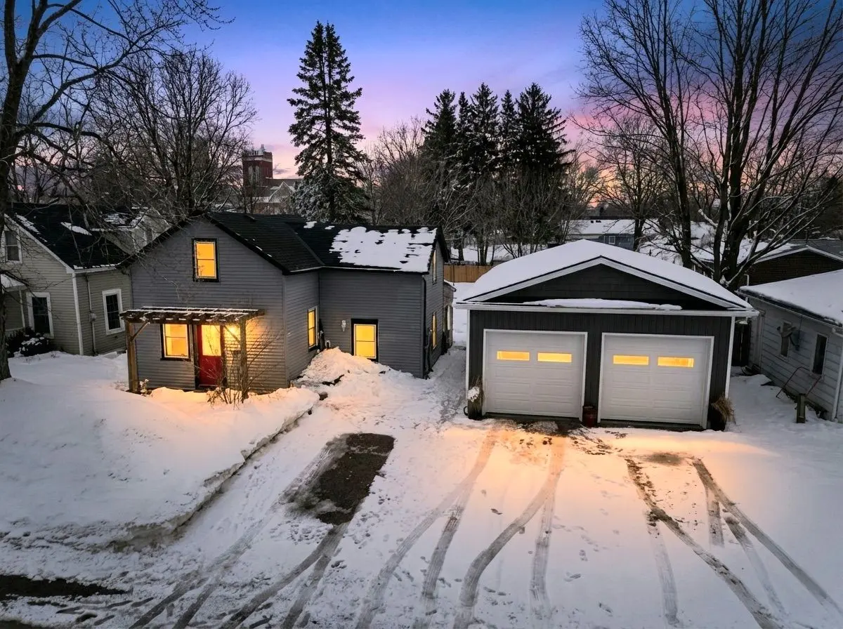 320 Albert ST, Huron East, ON N0G 1H0