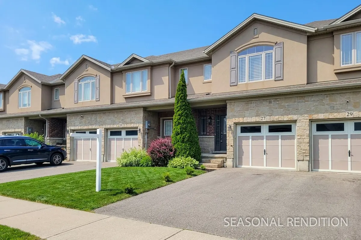 27 Hitching Post RDG, Hamilton, ON L0R 1C0