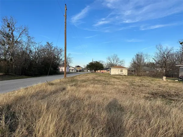 405 College Md Road, Terrell, TX 75160