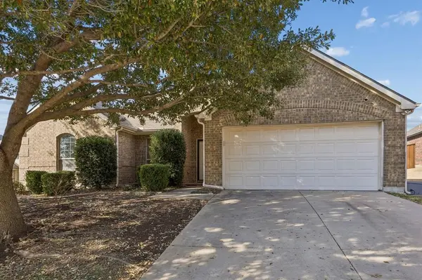1603 Crescent Oak Street,  Wylie,  TX 75098