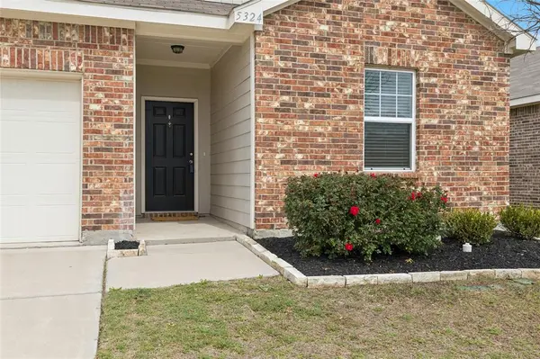 5324 Shady Springs Trail, Fort Worth, TX 76179