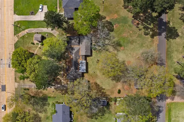 706 E Mary Lee Street, Plain Dealing, LA 71064