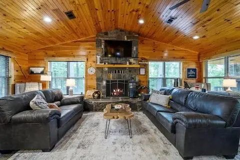 209 Pinyon, Broken Bow, OK 74728