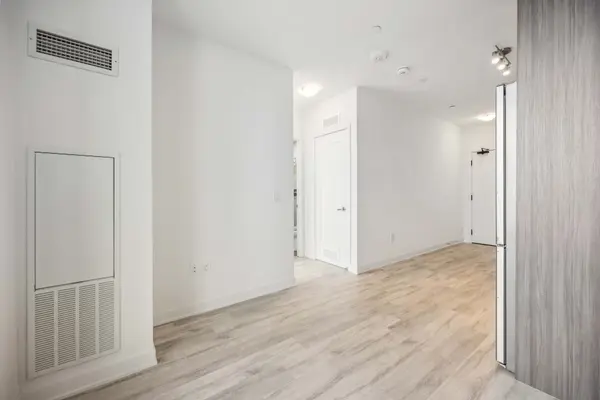 70 Princess ST #1004, Toronto C08, ON M5A 0X6