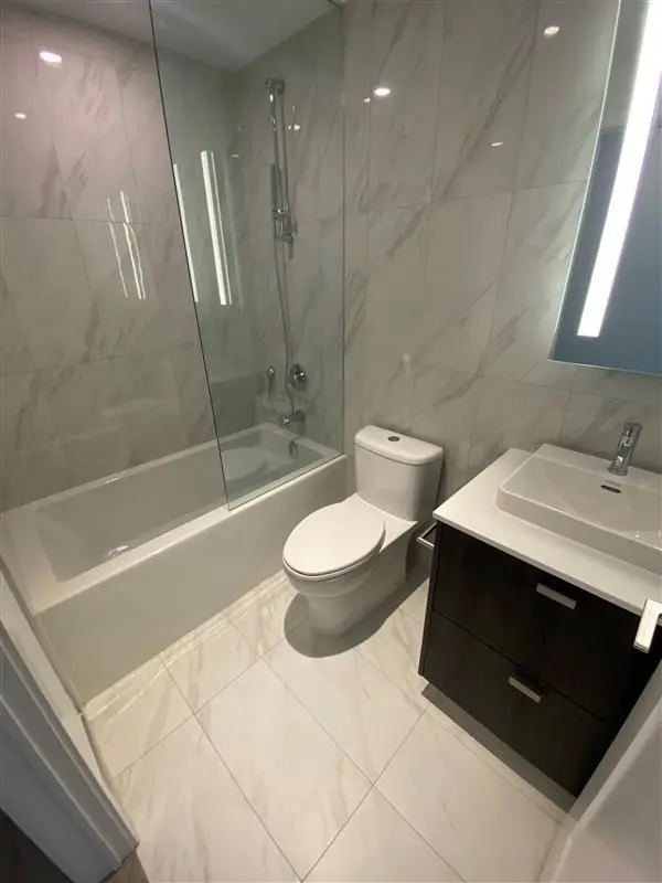 470 Front ST W #1014, Toronto C01, ON M5V 0V6