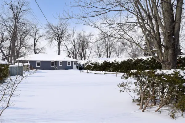 28 McRae Beach RD S, Georgina, ON L0E 1L0