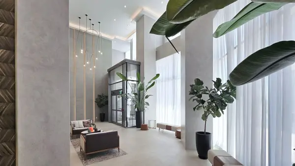 1000 Portage Pkwy #902, Vaughan, ON L4K 0L1