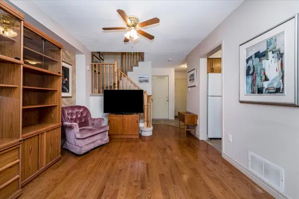 142 Leslie AVE, Barrie, ON L4N 9P4