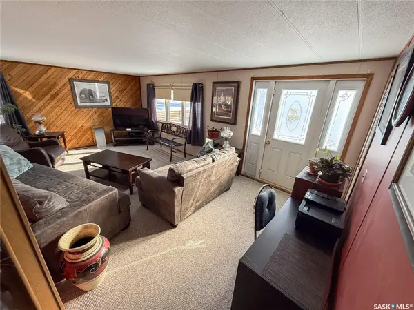 201-203 4th AVENUE, Climax, SK S0N 0N0