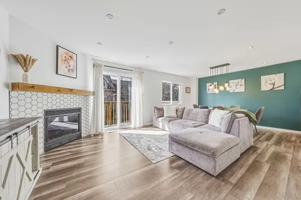 2055 Walkers Line #242, Burlington, ON L7M 4B5