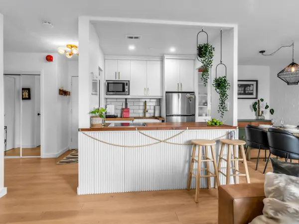 41 Lake Shore DR #501, Toronto W06, ON M8V 1Z3