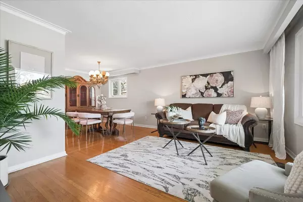 297 Driftwood AVE, Toronto W05, ON M3N 2N6