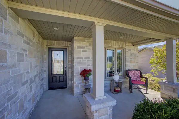 156 Sparling ST, Huron East, ON N0K 1W0