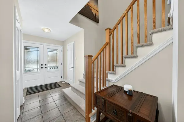 55 Laughland LN, Guelph, ON N1L 0C9