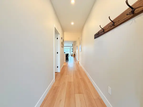 108 Irishwood LN, Brockton, ON N0G 2V0