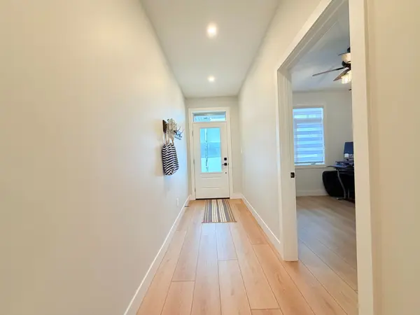 108 Irishwood LN, Brockton, ON N0G 2V0