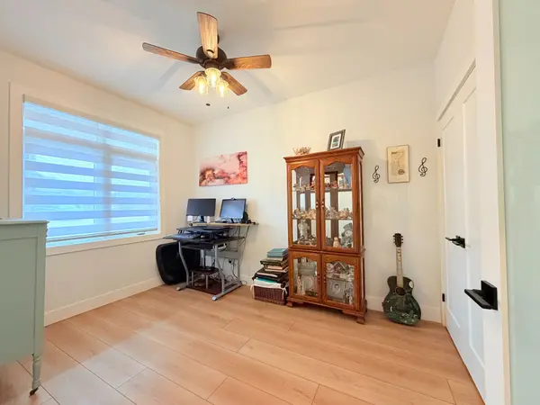 108 Irishwood LN, Brockton, ON N0G 2V0