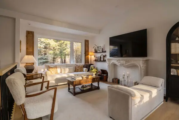 1562 Gore RD, Puslinch, ON N0B 2J0