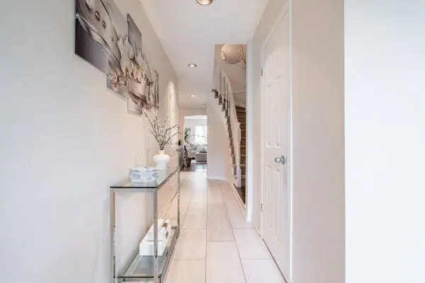 100 Vineberg DR #24, Hamilton, ON L8W 3X4