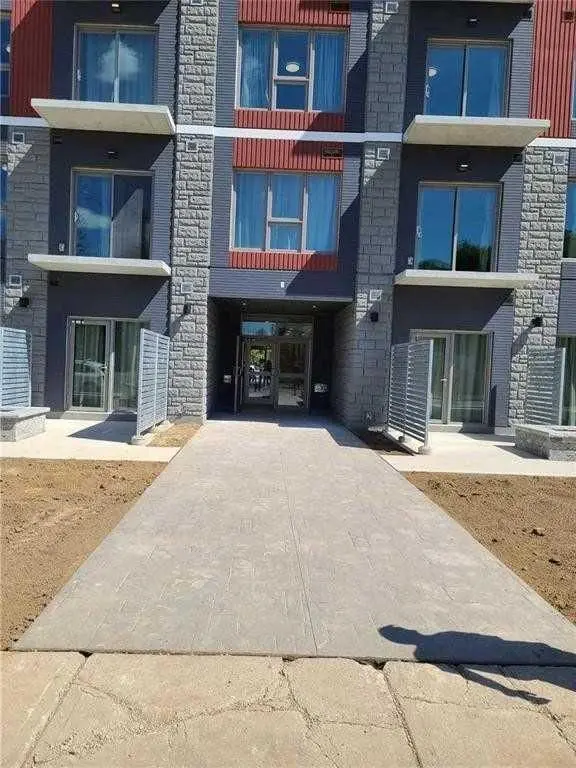 77 Leland ST #306, Hamilton, ON L8S 3A1