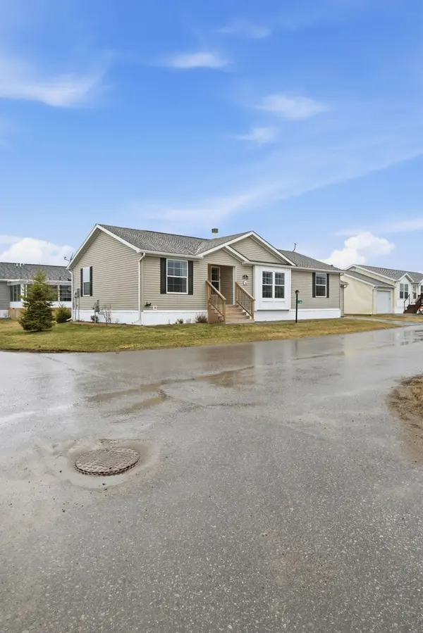 36 Shady LN, Haldimand, ON N0A 1L0