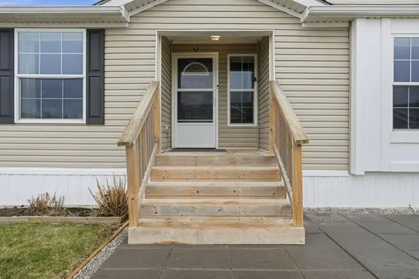 36 Shady LN, Haldimand, ON N0A 1L0