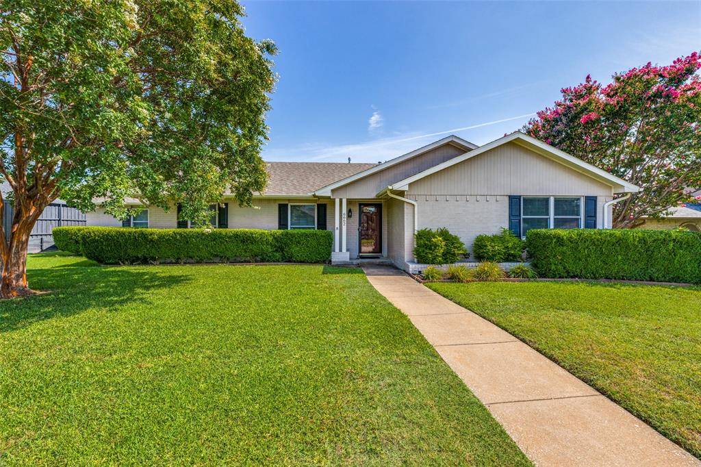 6662 Roundrock Road, Dallas, TX 75248