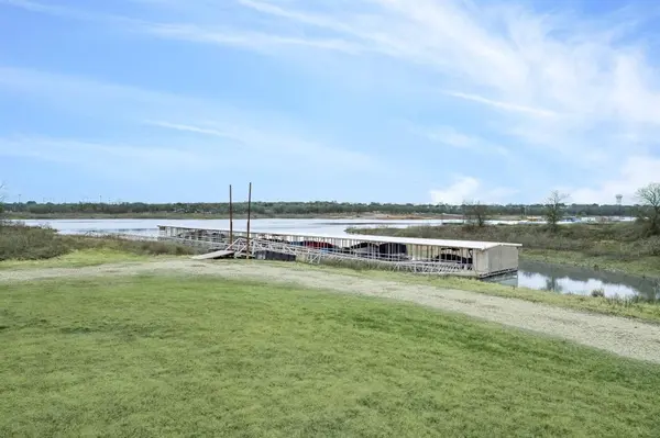 3419 Lakeridge Drive, Grapevine, TX 76051