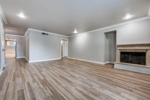 10201 Regal Oaks Drive #103, Dallas, TX 75230