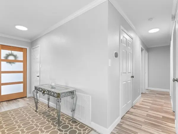 645 Woodcrest Drive, Lakewood Village, TX 75068