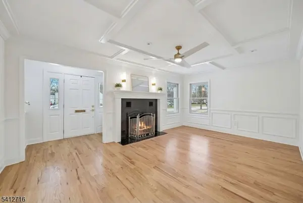 6 Colony Drive, North Caldwell Boro, NJ 07006