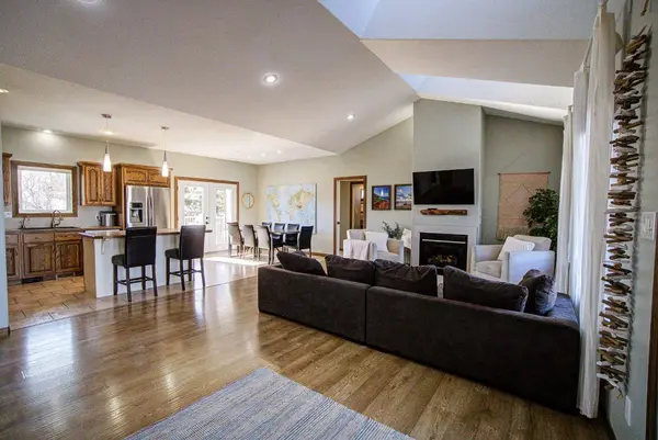 109 Derochie DR, Claresholm, AB T0L 0T0