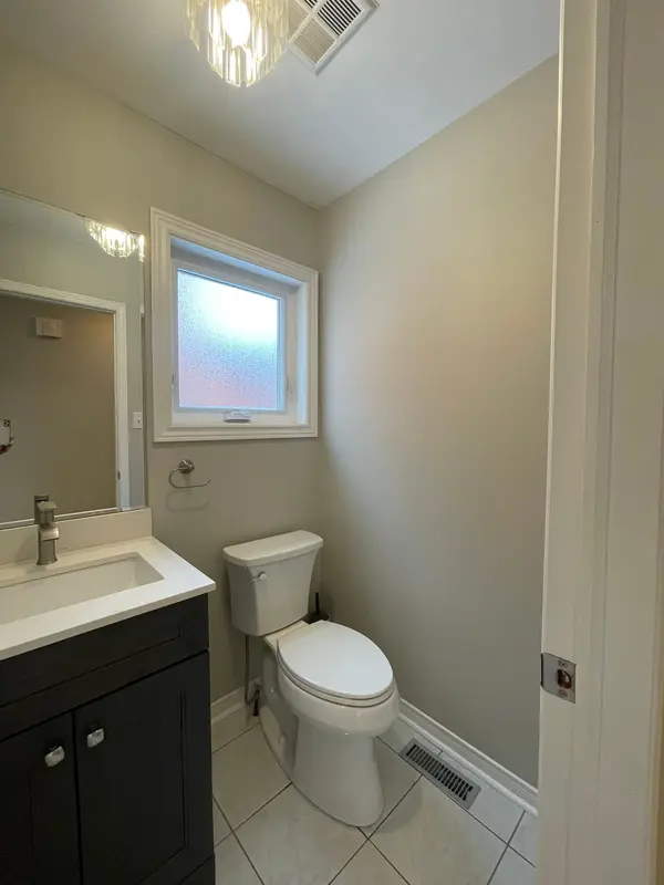 618 Fothergill BLVD, Burlington, ON L7L 6E3