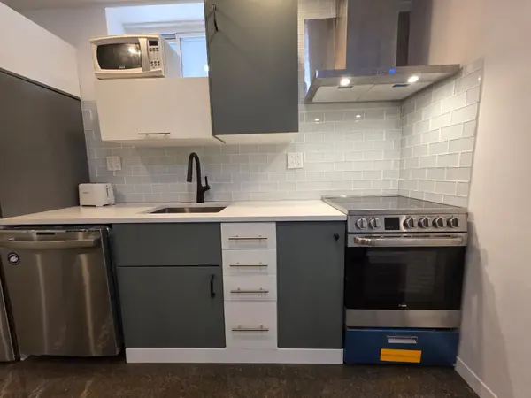 46 Bartonville AVE W #Basement, Toronto W04, ON M6M 2B5