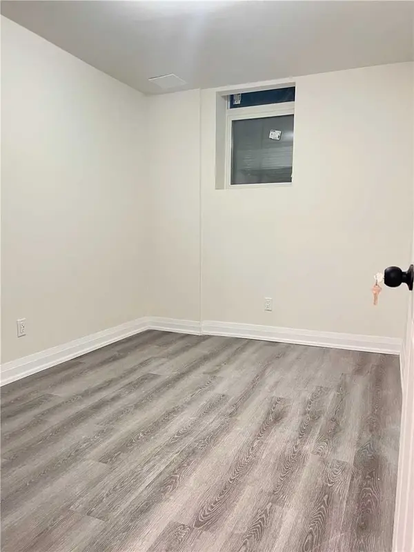 310 Albright RD #Bst, Brampton, ON L6X 0J1