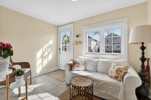 75 Cambridge RD E, Fort Erie, ON L0S 1B0