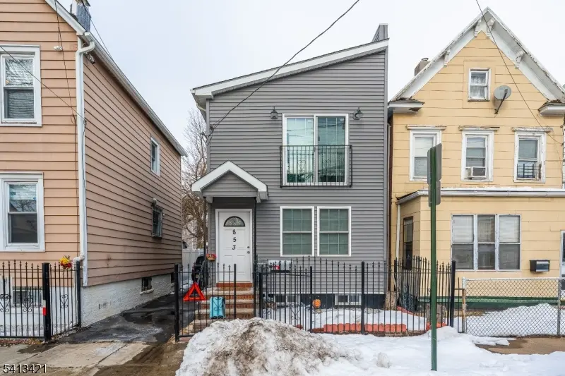 853 Rebecca Pl, Elizabeth City, NJ 07201