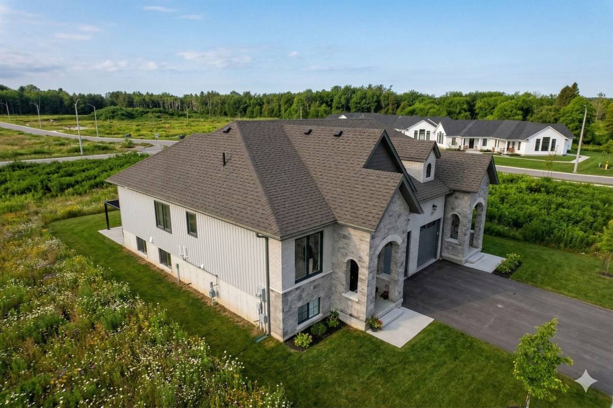 80 Cedar ST, Brighton, ON K0K 1H0