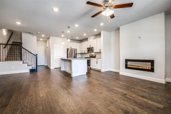 7813 Sunset Boulevard, Rowlett, TX 75088