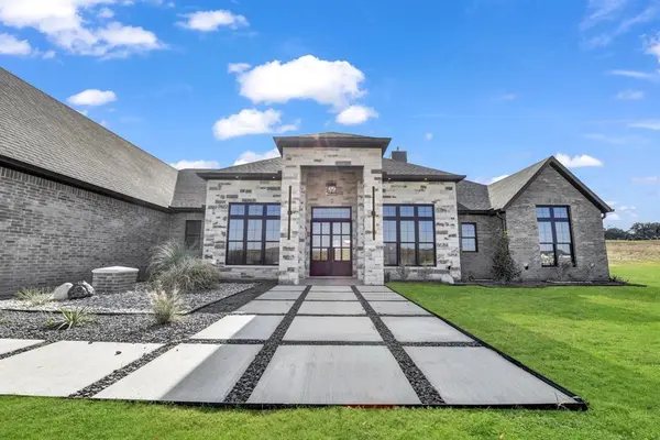 613 Hondo Crossing, Weatherford, TX 76087