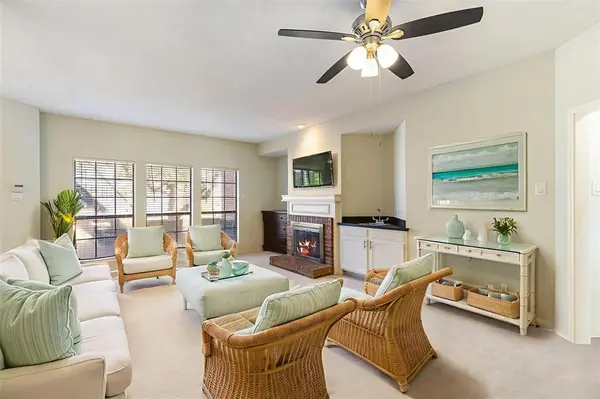 3101 Townbluff Drive #1013, Plano, TX 75075