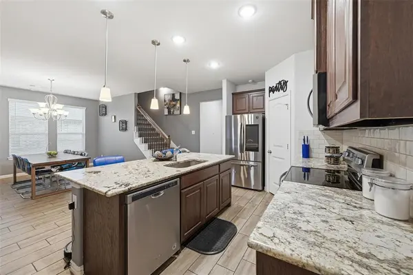 196 Lady Bird Drive, Waxahachie, TX 75165