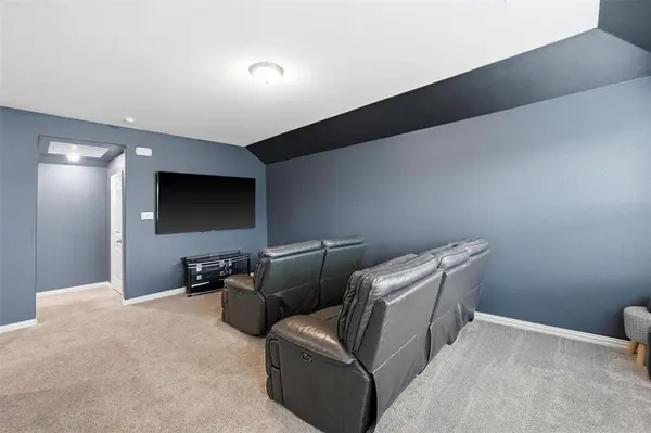 196 Lady Bird Drive, Waxahachie, TX 75165