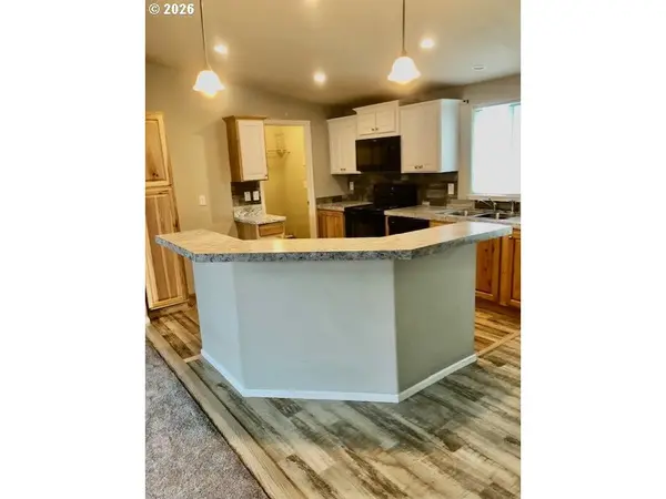 1415 S BERTELSEN RD #143, Eugene, OR 97402