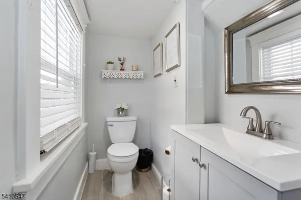 389 E 38Th St, Paterson City, NJ 07504